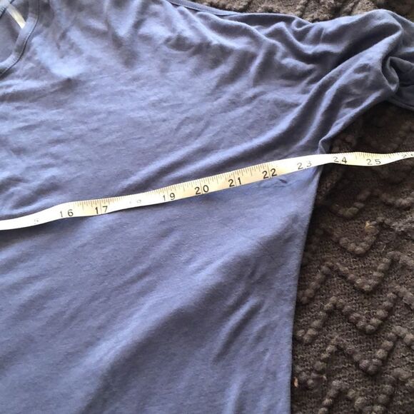 Active USA cold shoulder top - Picture 4 of 7